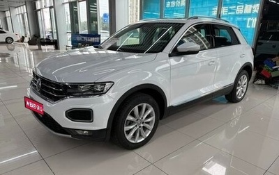 Volkswagen T-Roc I, 2022 год, 1 480 000 рублей, 1 фотография