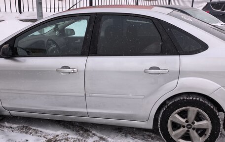 Ford Focus II рестайлинг, 2006 год, 325 000 рублей, 4 фотография