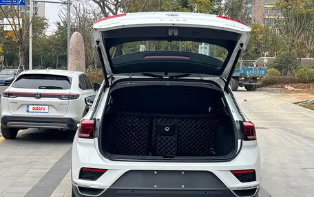 Volkswagen T-Roc I, 2022 год, 1 297 000 рублей, 9 фотография