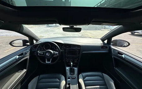 Volkswagen Golf VII, 2021 год, 1 390 013 рублей, 6 фотография