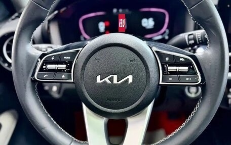 KIA K3, 2023 год, 1 794 000 рублей, 10 фотография