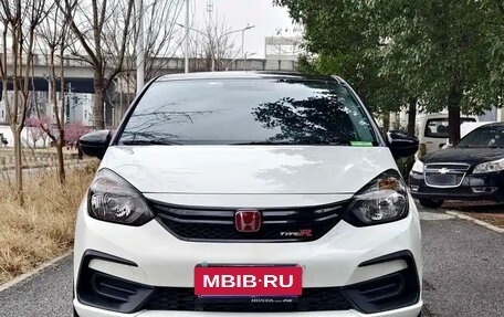 Honda Fit, 2022 год, 1 240 013 рублей, 2 фотография