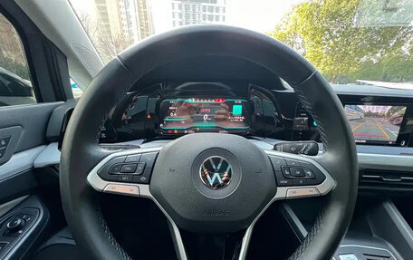 Volkswagen Golf VIII, 2021 год, 1 350 013 рублей, 8 фотография