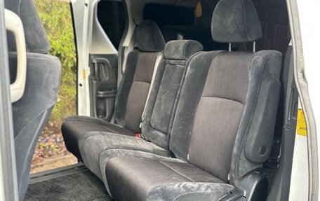 Toyota Vellfire I, 2010 год, 950 000 рублей, 9 фотография