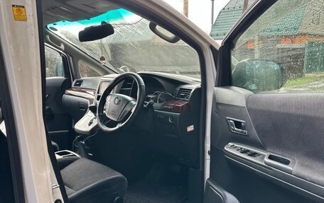 Toyota Vellfire I, 2010 год, 950 000 рублей, 10 фотография