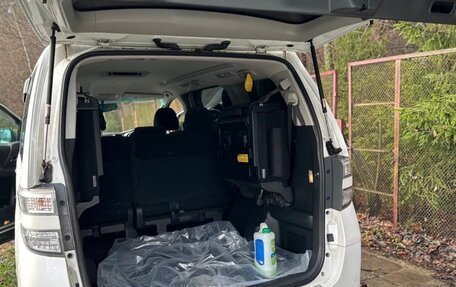 Toyota Vellfire I, 2010 год, 950 000 рублей, 8 фотография