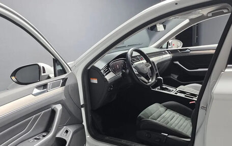 Volkswagen Passat B8 рестайлинг, 2022 год, 1 765 000 рублей, 5 фотография