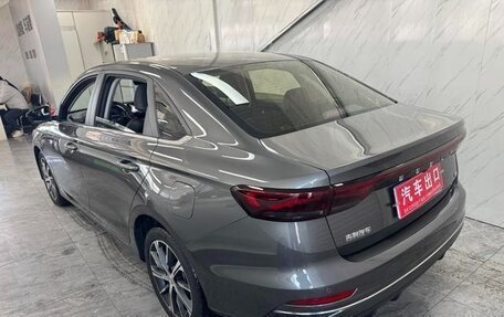 Geely Emgrand, 2022 год, 900 000 рублей, 4 фотография
