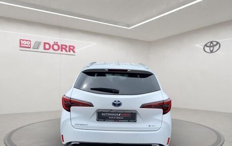 Toyota Corolla, 2023 год, 3 832 000 рублей, 4 фотография