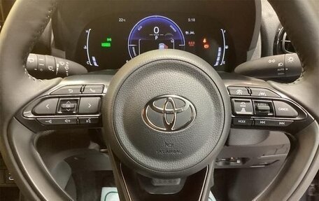 Toyota Yaris Cross, 2025 год, 2 780 000 рублей, 10 фотография