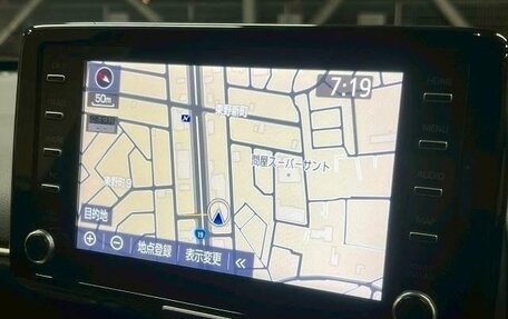 Toyota Yaris Cross, 2020 год, 1 900 000 рублей, 10 фотография