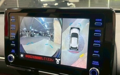 Toyota Yaris Cross, 2020 год, 1 900 000 рублей, 27 фотография