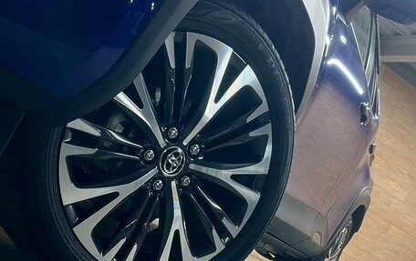 Toyota Yaris Cross, 2020 год, 1 900 000 рублей, 19 фотография