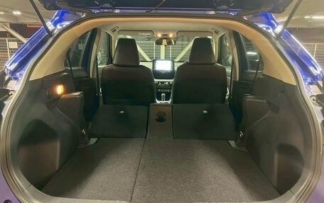 Toyota Yaris Cross, 2020 год, 1 900 000 рублей, 24 фотография