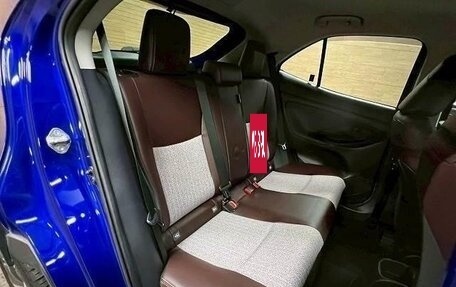 Toyota Yaris Cross, 2020 год, 1 900 000 рублей, 17 фотография