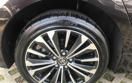 Toyota Corolla, 2023 год, 3 352 000 рублей, 5 фотография