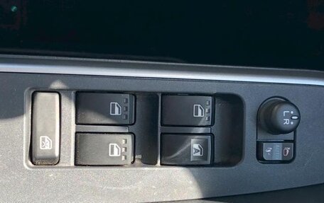 Toyota Roomy I, 2023 год, 898 000 рублей, 17 фотография