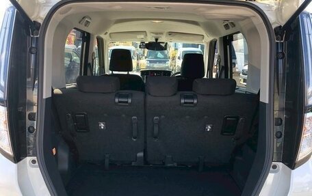 Toyota Roomy I, 2023 год, 898 000 рублей, 26 фотография