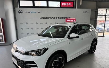 Volkswagen Tiguan, 2025 год, 4 302 000 рублей, 1 фотография