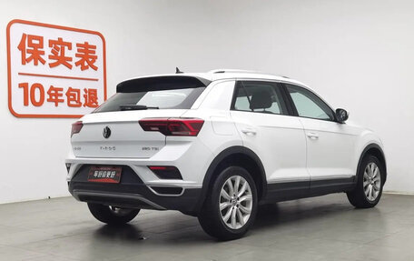 Volkswagen T-Roc I, 2022 год, 1 400 000 рублей, 3 фотография