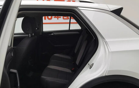 Volkswagen T-Roc I, 2022 год, 1 400 000 рублей, 6 фотография