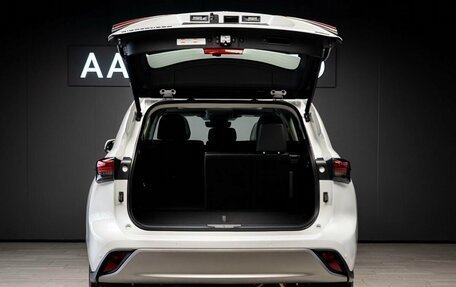 Toyota Highlander, 2025 год, 5 690 000 рублей, 13 фотография