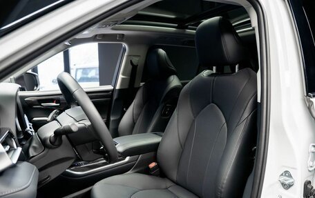 Toyota Highlander, 2025 год, 5 690 000 рублей, 25 фотография