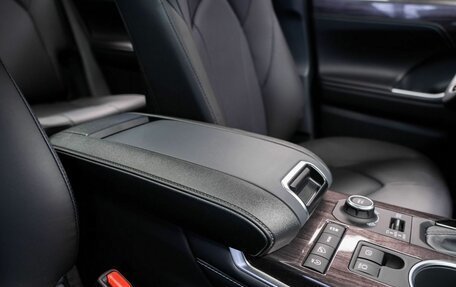 Toyota Highlander, 2025 год, 5 690 000 рублей, 40 фотография