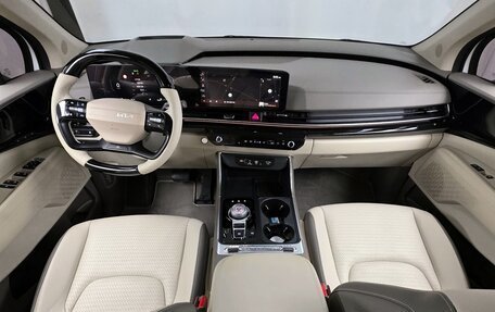 KIA Carnival, 2025 год, 5 600 000 рублей, 3 фотография