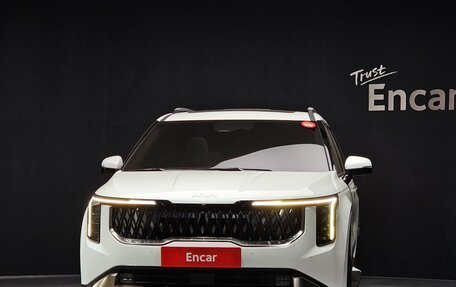 KIA Carnival, 2025 год, 5 600 000 рублей, 18 фотография