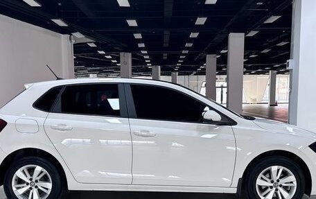 Volkswagen Polo, 2022 год, 1 050 000 рублей, 5 фотография