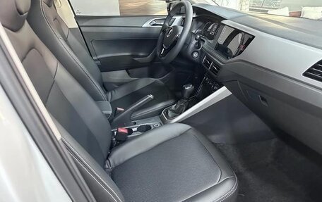 Volkswagen Polo, 2022 год, 1 050 000 рублей, 10 фотография