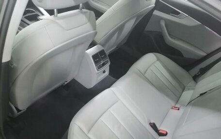 Audi A4, 2021 год, 3 990 000 рублей, 6 фотография