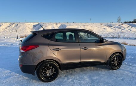 Hyundai ix35 I рестайлинг, 2015 год, 1 495 000 рублей, 12 фотография