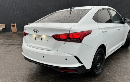 Hyundai Solaris II рестайлинг, 2021 год, 1 582 000 рублей, 3 фотография