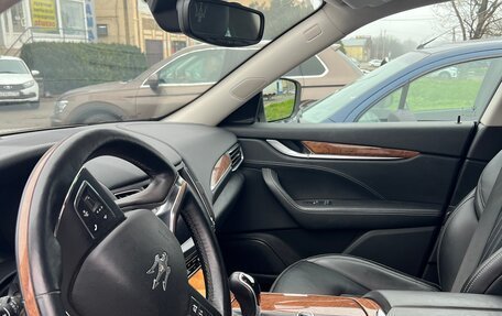 Maserati Levante I, 2017 год, 3 300 000 рублей, 4 фотография