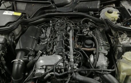 Mercedes-Benz E-Класс, 2001 год, 680 000 рублей, 11 фотография