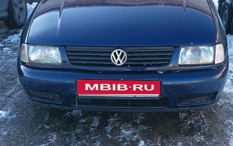 Volkswagen Polo III рестайлинг, 1999 год, 160 000 рублей, 3 фотография