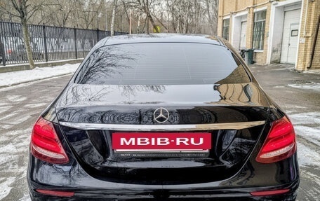 Mercedes-Benz E-Класс, 2018 год, 3 700 000 рублей, 3 фотография