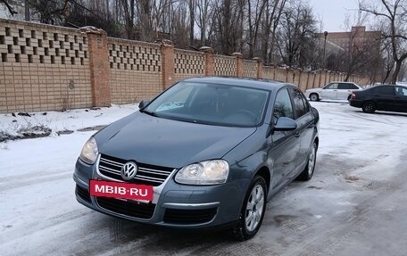 Volkswagen Jetta VI, 2007 год, 800 000 рублей, 2 фотография