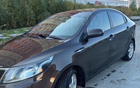 KIA Rio III рестайлинг, 2014 год, 850 000 рублей, 2 фотография