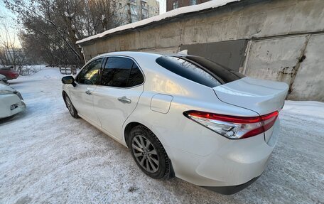 Toyota Camry, 2021 год, 3 100 000 рублей, 3 фотография
