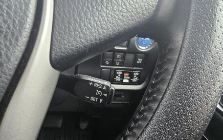 Toyota Voxy III, 2019 год, 2 730 000 рублей, 9 фотография