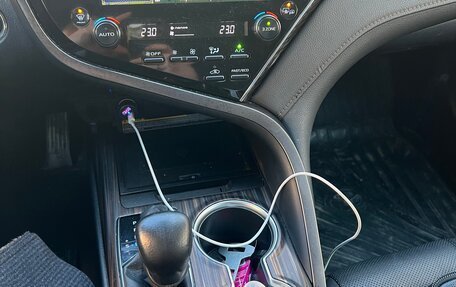 Toyota Camry, 2021 год, 3 350 000 рублей, 9 фотография