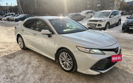 Toyota Camry, 2021 год, 3 350 000 рублей, 3 фотография
