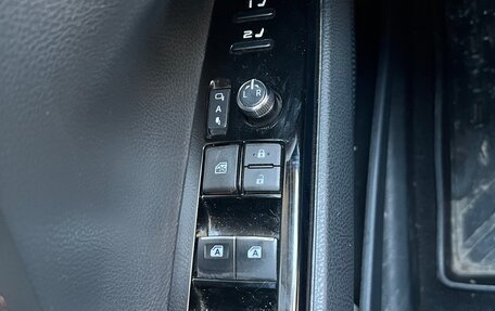 Toyota Camry, 2021 год, 3 350 000 рублей, 15 фотография