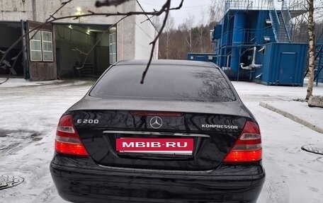 Mercedes-Benz E-Класс, 2004 год, 690 000 рублей, 3 фотография