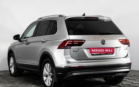 Volkswagen Tiguan II, 2017 год, 1 999 000 рублей, 8 фотография