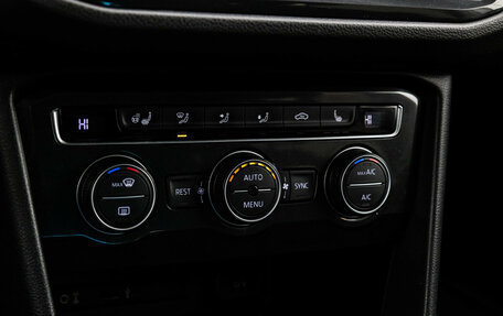 Volkswagen Tiguan II, 2017 год, 1 999 000 рублей, 16 фотография