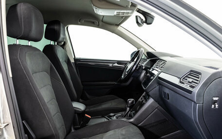 Volkswagen Tiguan II, 2017 год, 1 999 000 рублей, 22 фотография